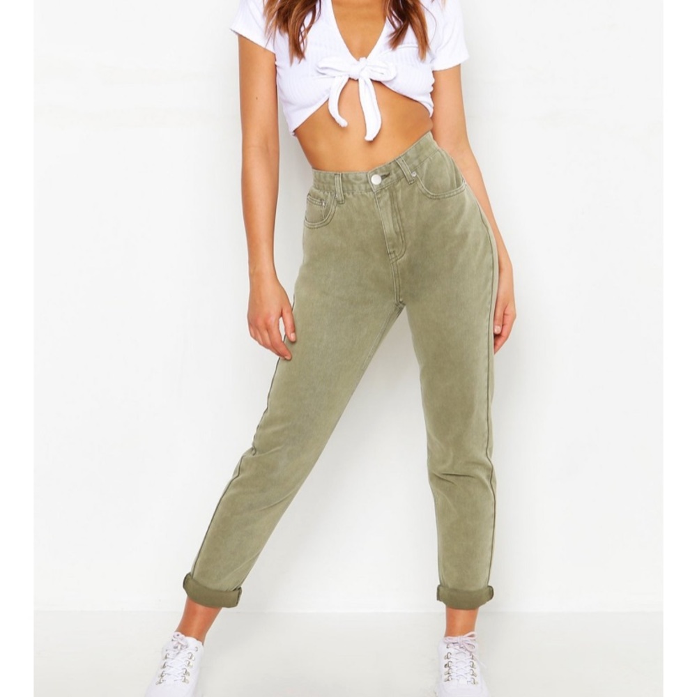 High Waist Distressed Mom Jean